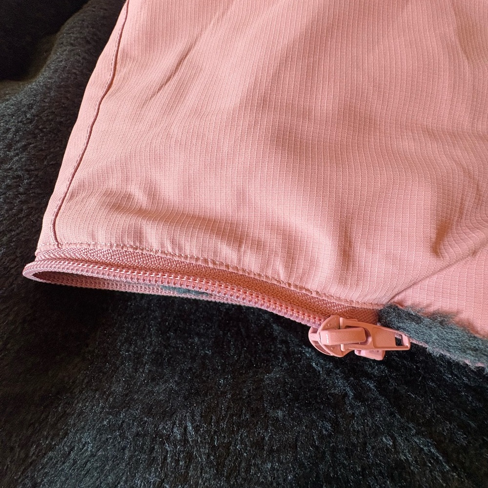 Woman’s winter coat - Picture 11 of 16